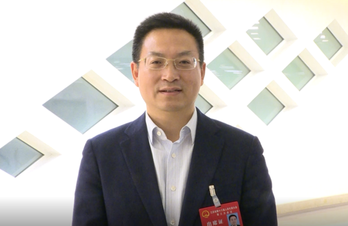 江苏省宿迁市宿豫区区长殷其国向人民网网友拜年