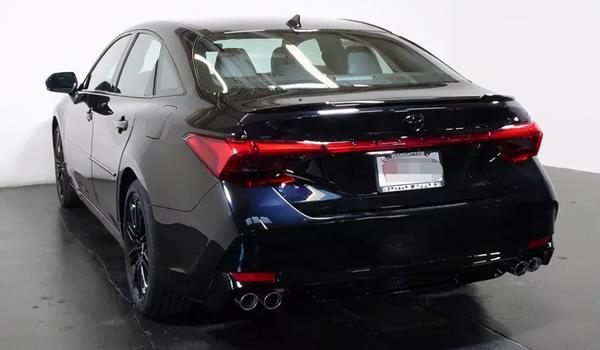 丰田亚洲龙改款,黑武士套装更加帅气,有望引进3.5l v6引擎