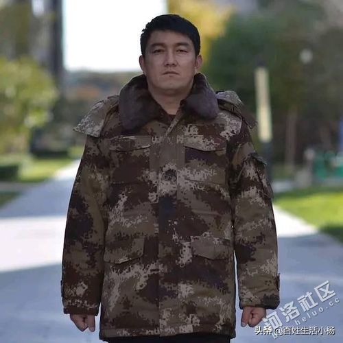 军大衣发明100多年,至今还有人在使用,为何07年会被军队淘汰?