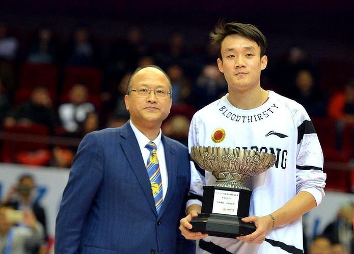 丁彦雨航回归cba?山东男篮早已张开怀抱 但2倍年薪可能性不大