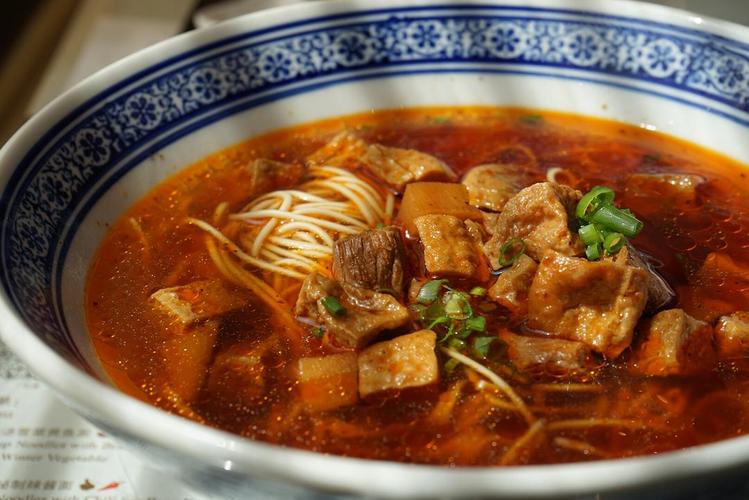 上海 九龙喔里厢 秘制辣酱面