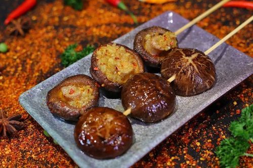 十串 烤面筋 两串 韭菜 四串 茄子 香菇串冬菇烧烤串茄子香菇串高清