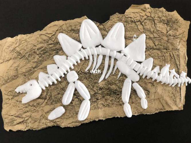 儿童手工 - 恐龙化石_恐龙_粘土_手工制作_高光笔_蜡笔_儿童画_创意