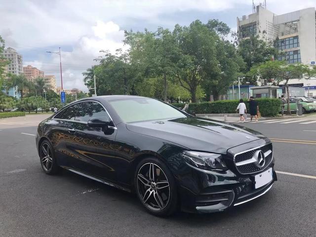 来一台稀有货奔驰e300双门轿跑
