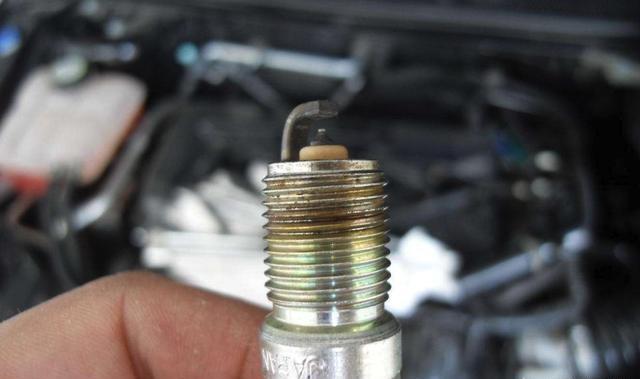 汽车火花塞怎么选择火花塞的选择