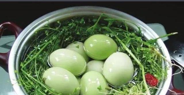 今天三月三,湖南有吃荠菜煮鸡蛋的习俗,它的做法和功效是什么?