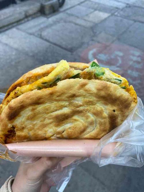 曹县名吃香酥鸡蛋火烧(泉城店)