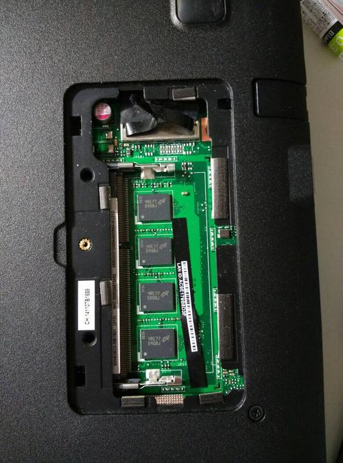 华硕r455l背后这个里面是干什么的