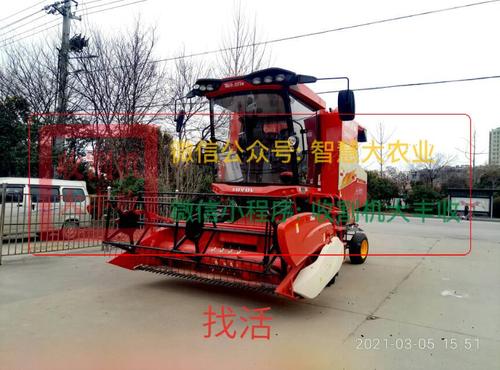 河南,河北附近的雷沃小纵gr80 金大丰4f收割机司机巩