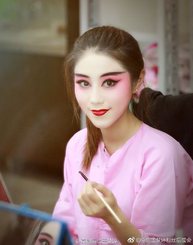 一位可爱的小仙女—京剧演员王梦婷-北京京剧院青年花旦演员