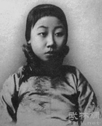 侠妓小凤仙照片是怎样的