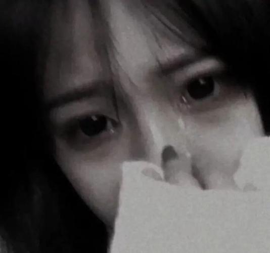 微丧头像:1120抑郁微丧伤心女头