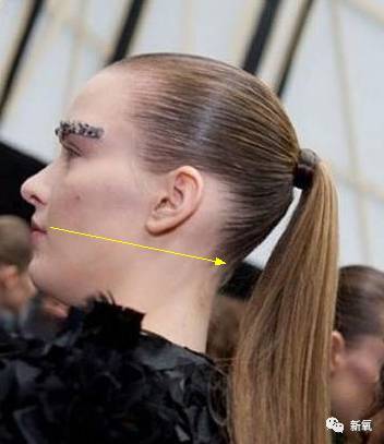 心塞!林允剪短发秒变艾克里里