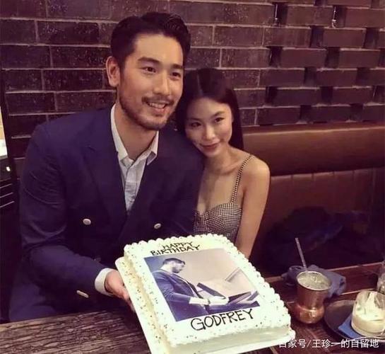 即使在社交平台发布文章和图片她都小心翼翼,但是高以翔在ins上发布的