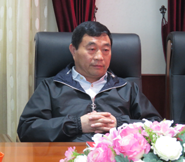 江西龙溪集团黄令龙董事长一行赴滇考察调研在欣城