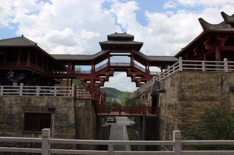 秦王宫,再现秦汉时期的建筑风貌