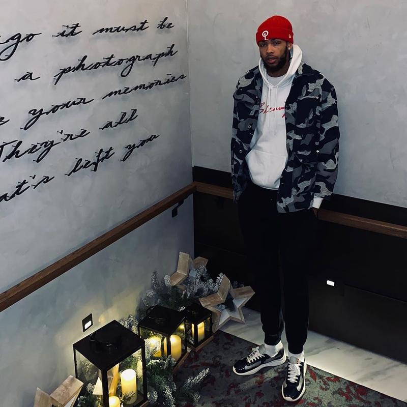 英格拉姆更新ins晒帅气自拍:我会去继续对抗这些艰险