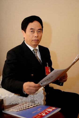 波司登高德康:建立和完善废旧纺织品回收再利用体系