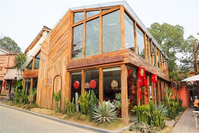 "三圣花乡"全面焕新 花乡农居今日开街