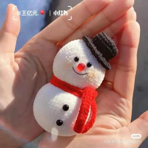钩针图解小雪人和雪人猪