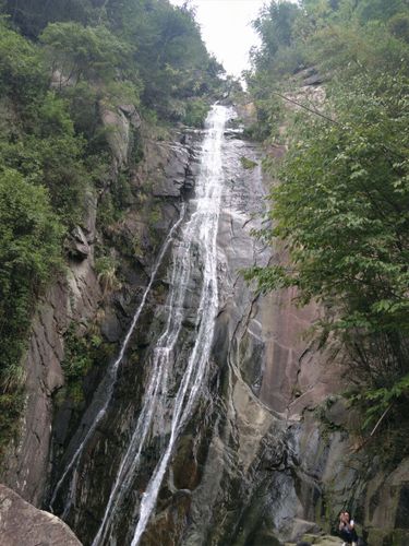 余姚白水冲瀑布好玩吗,余姚白水冲瀑布景点怎么样