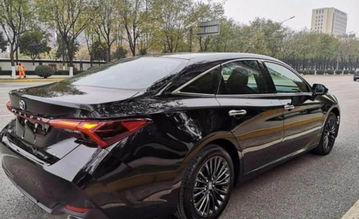 丰田 亚洲龙 2019款 2.0l 豪华版