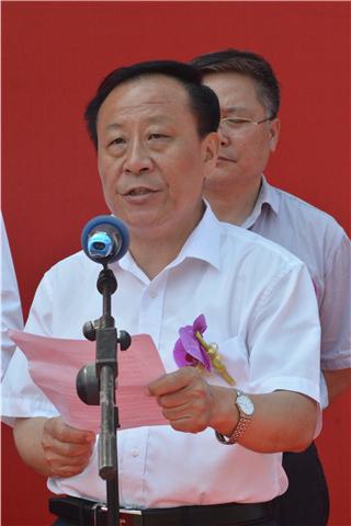 范曾著《锦文掇英》山东展览馆落户莒县
