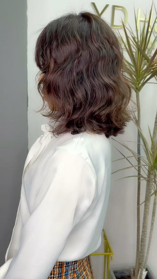 减龄烫发_减龄_发型_无痕接发_染发_时尚_发型