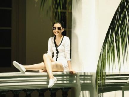 许晴自然写真曝光 揭秘娱乐圈"小公举"显赫家世与情史