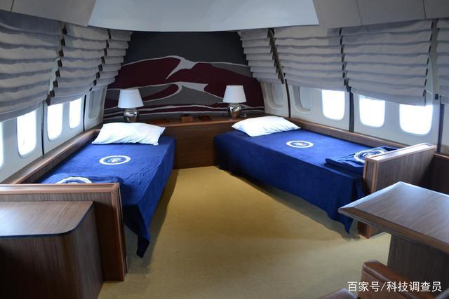 探秘空军一号专机,内部设施先进可容纳百人,是美军