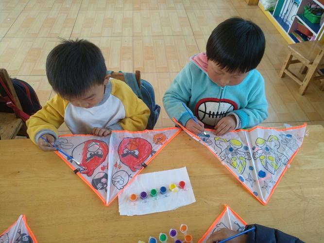 其它 朱里街道中心幼儿园中一班清明节活动之一画风筝 写美篇 我们一