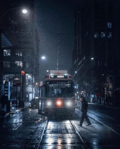 一个人的孤独城市夜晚