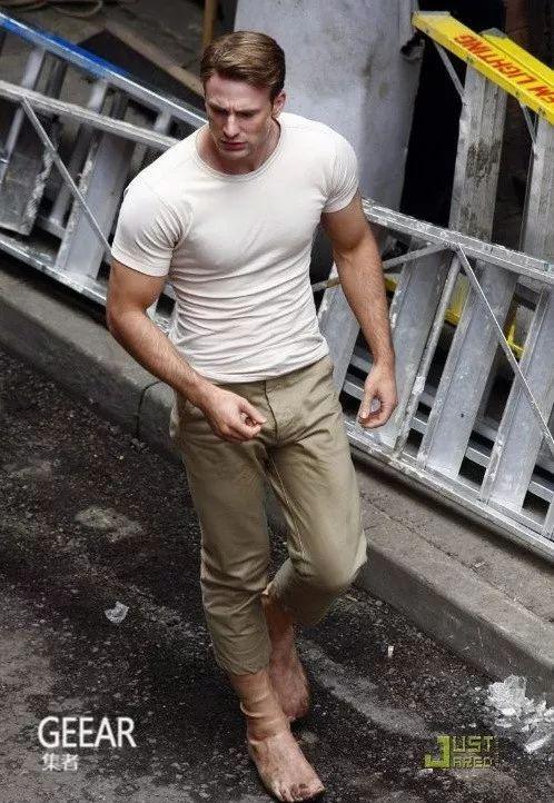 身高:189公分 美国演员和导演「克里斯·埃文斯 (chris evans)」