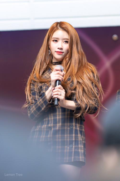 lovelyz 李美珠