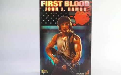 【庄稼分享】hottoys 第一滴血 兰博 兵人开箱