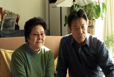 直到有李光羲; 擦肩而过两人图片