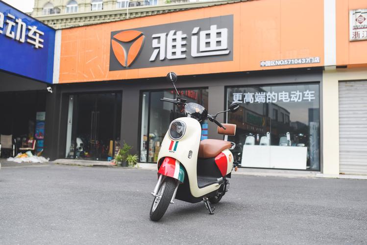 雅迪m3配置