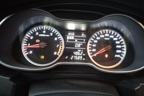 6l 手动豪华型 发布时间:2018-05-09 19:42:58  仪表盘 :   表显行驶