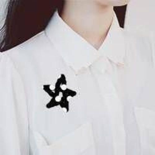 情侣头像衣服一黑一白