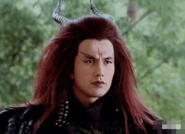 仙剑三这部剧的热播,也捧红了很多演员,比如说唐嫣,杨幂,刘诗诗等演员