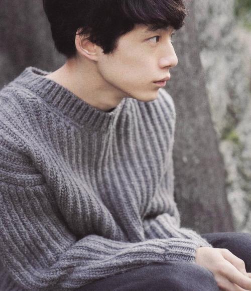 坂口健太郎 | 写真集干净清爽的大男孩啊