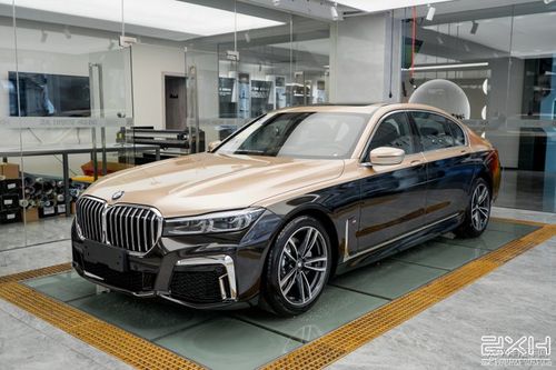 宝马七系贴双拼改色膜案例首台双拼七系