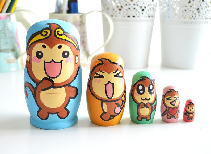 原创手绘套娃小猴子俄罗斯套娃绘画