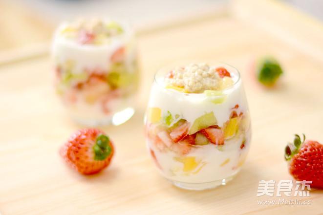 燕麦酸奶水果杯的做法