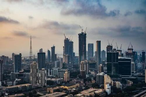 高楼林立的印度最大城市孟买:这样的城市建设,你觉得