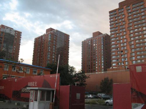 cbd国贸禧瑞都一居 117平1.5万 豪装高层 一览美景