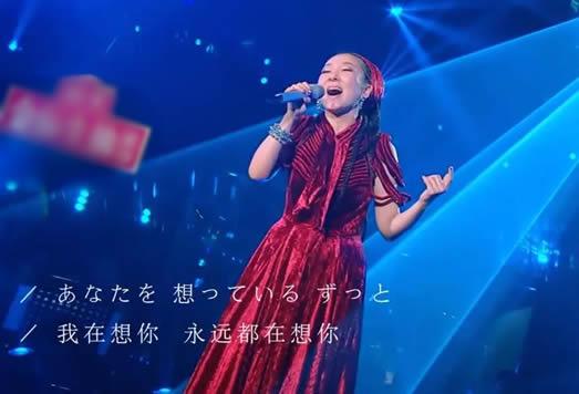 1978年出生的她,是日本国宝级女歌手,五个八度的音域,亚洲第一个唱