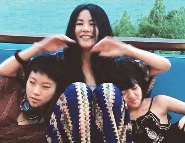 王菲窦靖童将在《幻乐之城》合体,这究竟是怎样的一对母女