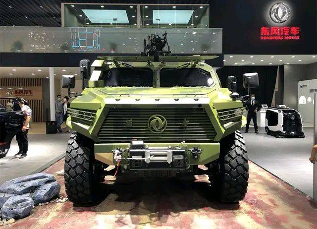 新一代东风猛士越野车65t柴油动力四驱比悍马h1霸气