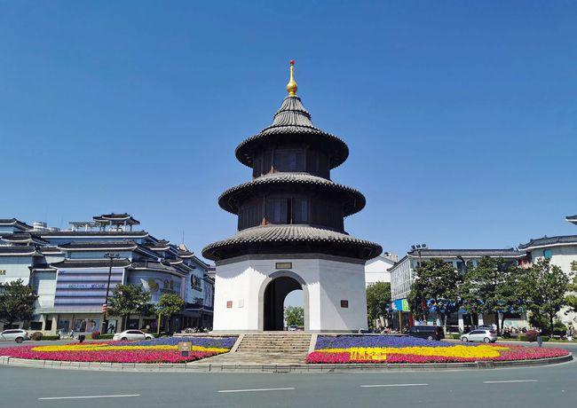 扬州风景美地标多四百年文昌阁八百年四望亭白塔晴云瘦西湖